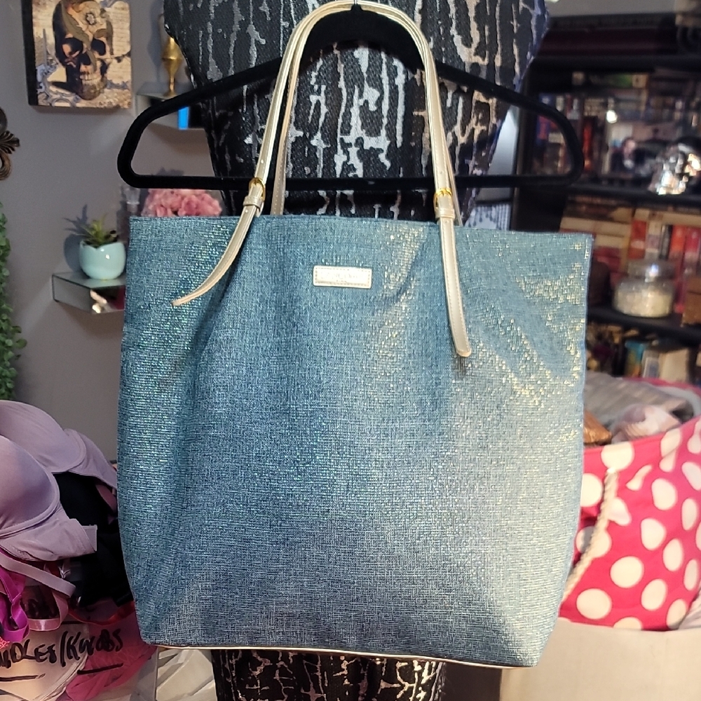 Chic Teal Tote Bag with Gold Handles